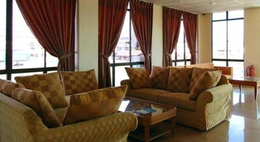فندق أريستو آت بوتاتان كوتا كينابالو المظهر الخارجي الصورة